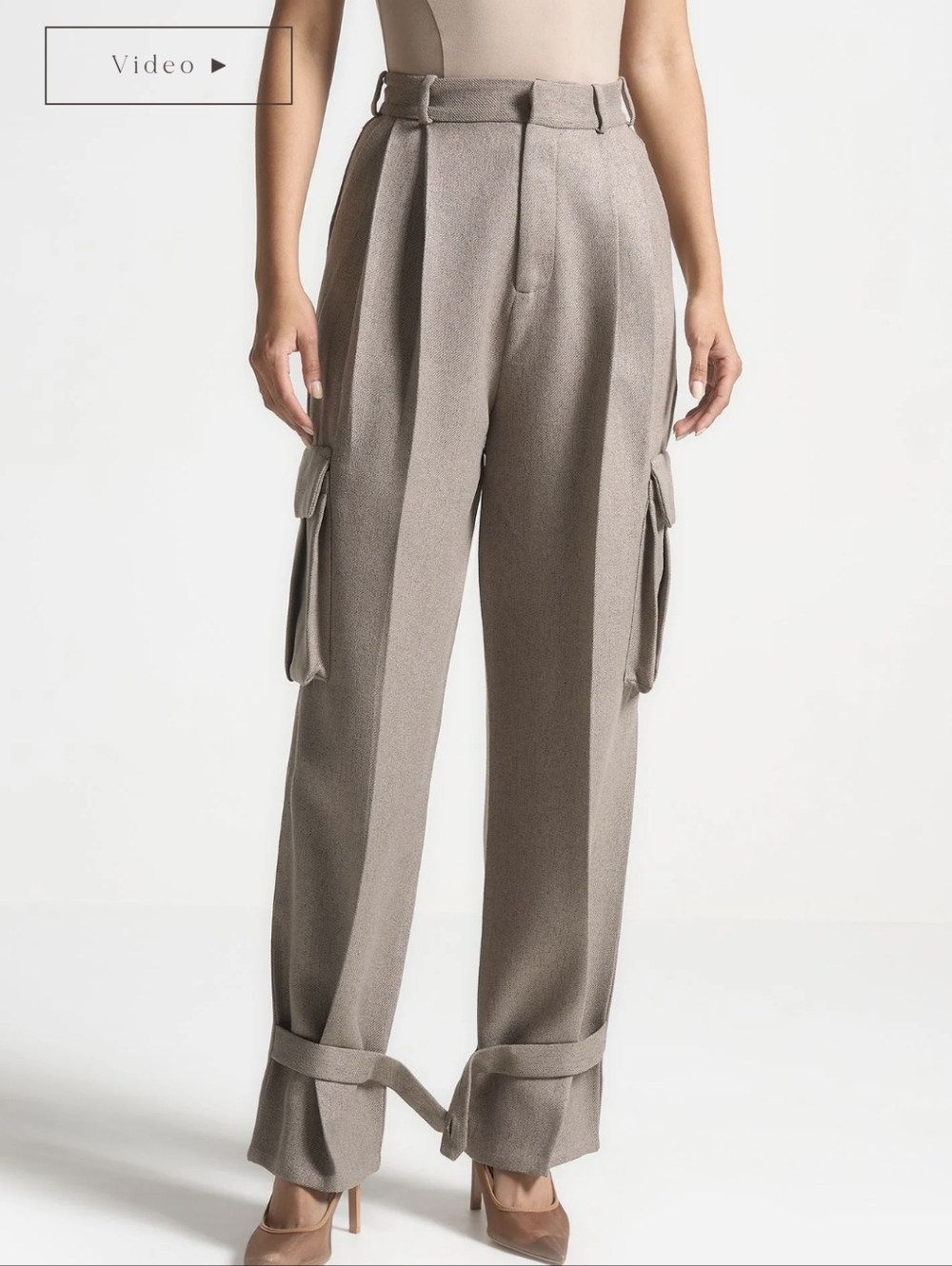 Maniere De Voir Textured Tailored Pleated Cargo Trousers - Taupe